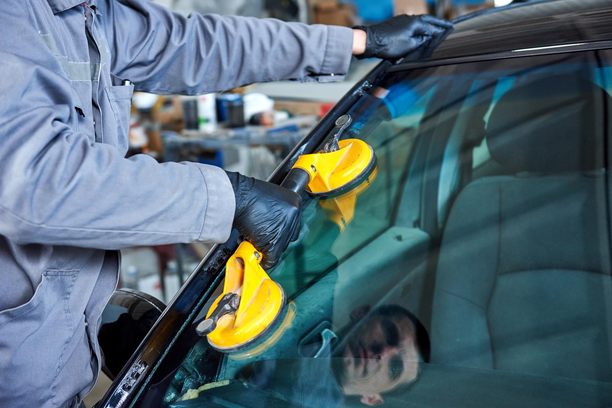 Damaged Windshield? Tips to Maneuver Your Insurance Claim