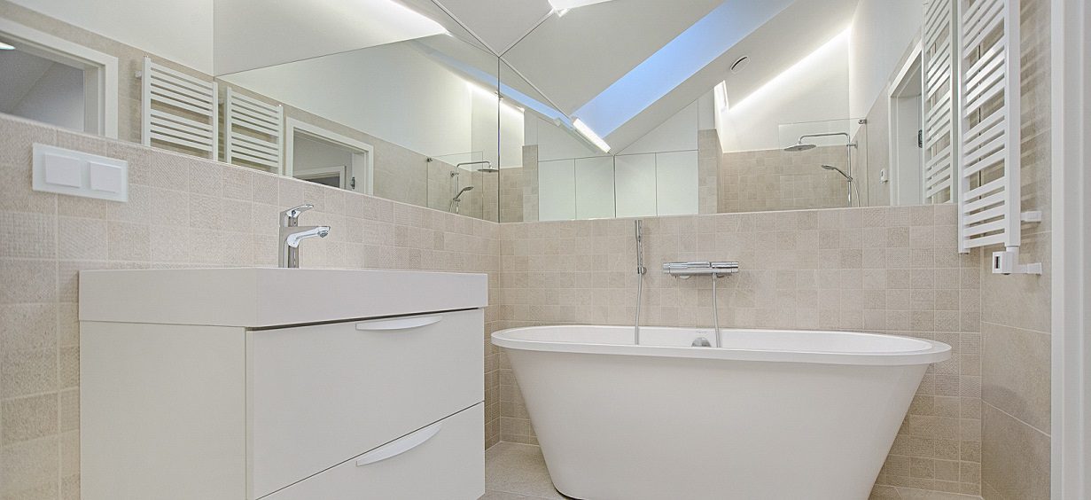 3 Remodel Tips to Make Your Small Bathroom Look Bigger