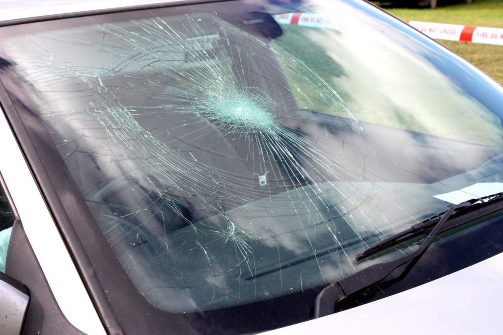 Fix Your Cracked Auto Windshield On Time And Save Money Everything Glass